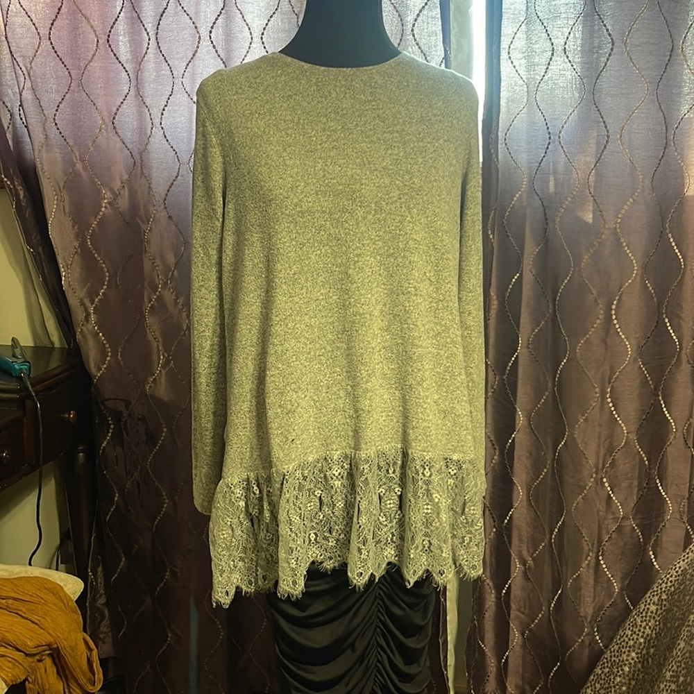 Zara cute sweater
